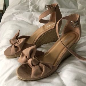 Old navy wedges